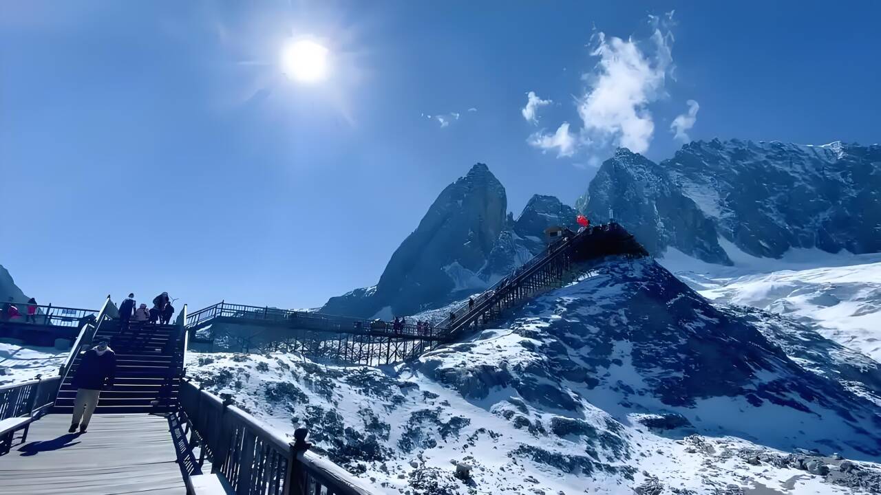 玉龙雪山